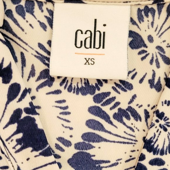 Size XS: CAbi Blue Plaza Paisley Print Top Style 5038 - Picture 4 of 4